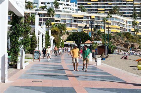 טורמולינוס Apartamento Los Nidos מראה חיצוני תמונה